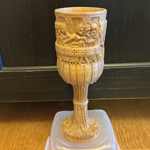 Vintage Hand Carved Olive Wood Chalice Cup w/ Jerusalem Last Supper & Jesus - Picture 4 of 14